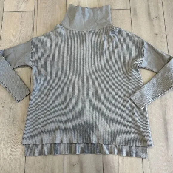 Cyrus Gray Turtleneck Top Medium Sweater Rib Pullover Casual Cozy Cottagecore - Picture 1 of 3